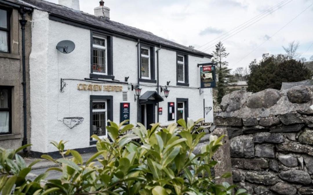 The Craven Heifer At Stainforth Settle Exterior photo